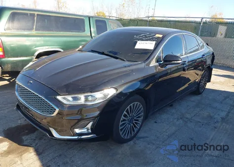 2020 Ford Fusion Titanium z USA, uszkodzony, nr VIN 3FA6P0D98LR174391